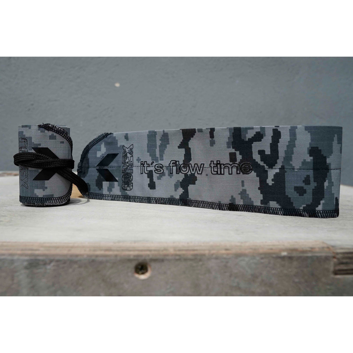 Muñequeras De Tela Pixelado Gris